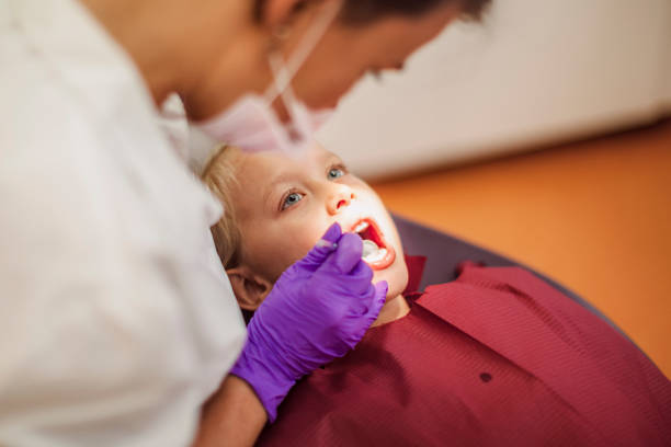 Best Emergency Tooth Extraction  in Crooked Lake Park, FL
